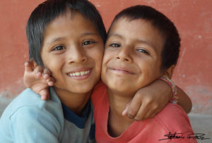 Straßenkinder in Pokhara
